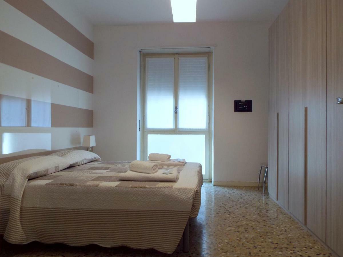 Lacaralele Apartment Mailand Exterior foto